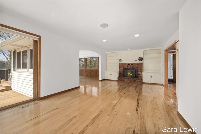15710 Rich Lane, Hickory Corners, MI 49060