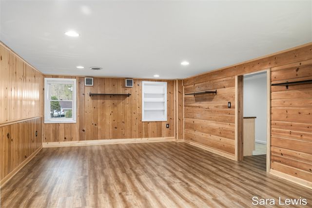 15710 Rich Lane, Hickory Corners, MI 49060