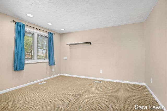 15710 Rich Lane, Hickory Corners, MI 49060