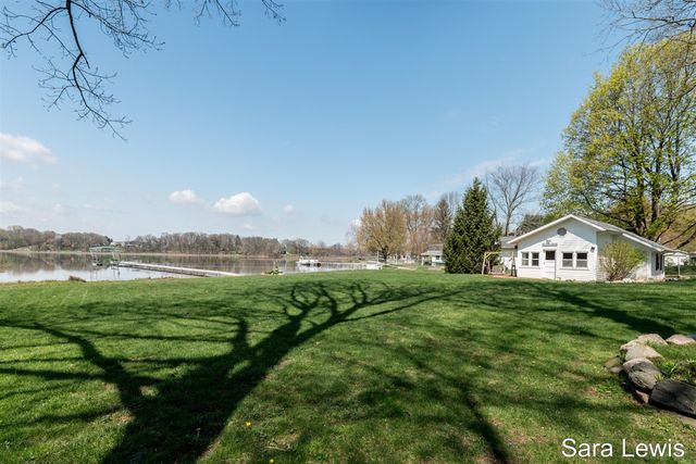 15710 Rich Lane, Hickory Corners, MI 49060
