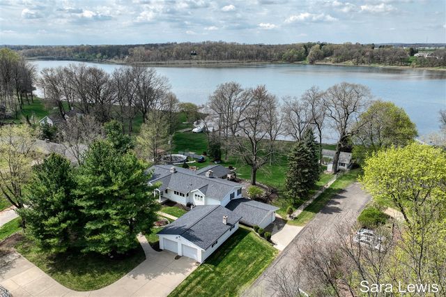 15710 Rich Lane, Hickory Corners, MI 49060