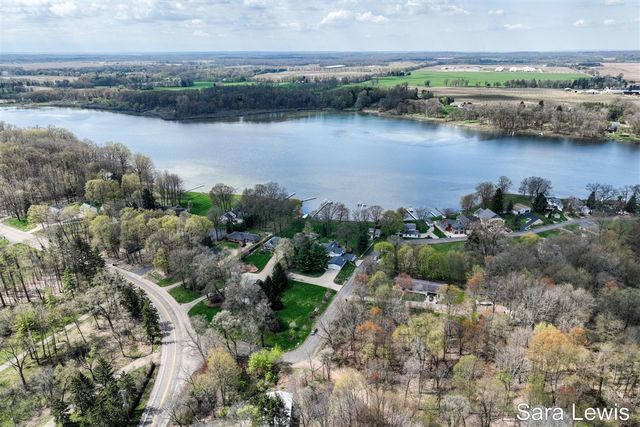 15710 Rich Lane, Hickory Corners, MI 49060