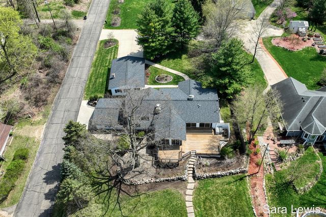 15710 Rich Lane, Hickory Corners, MI 49060