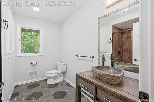 5130 Seymour Lake Road, Brandon Charter Township, MI 48371