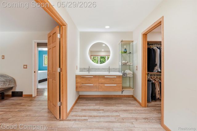 5130 Seymour Lake Road, Brandon Charter Township, MI 48371
