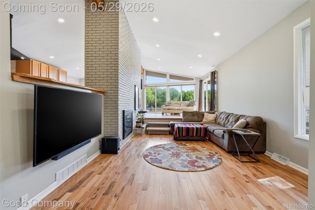 5130 Seymour Lake Road, Brandon Charter Township, MI 48371