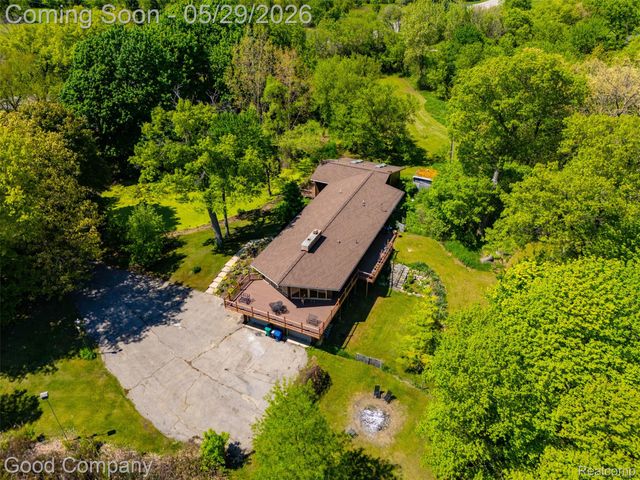 5130 Seymour Lake Road, Brandon Charter Township, MI 48371