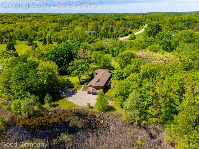 5130 Seymour Lake Road, Brandon Charter Township, MI 48371