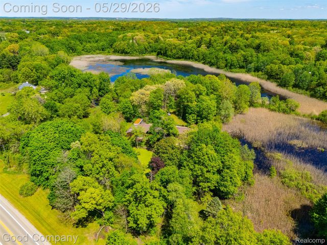 5130 Seymour Lake Road, Brandon Charter Township, MI 48371