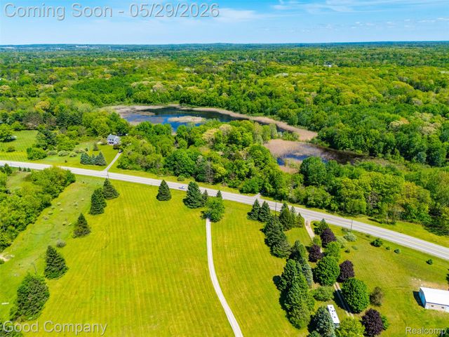 5130 Seymour Lake Road, Brandon Charter Township, MI 48371