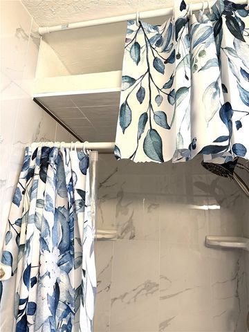 26267 NORTHERN CROSS ROAD 11, Punta Gorda, FL 33983