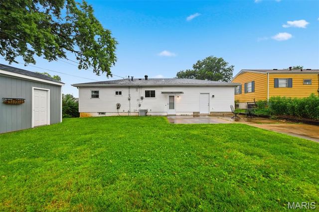 4135 Sweet Gum Drive, St Louis, MO 63125