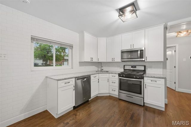4135 Sweet Gum Drive, St Louis, MO 63125