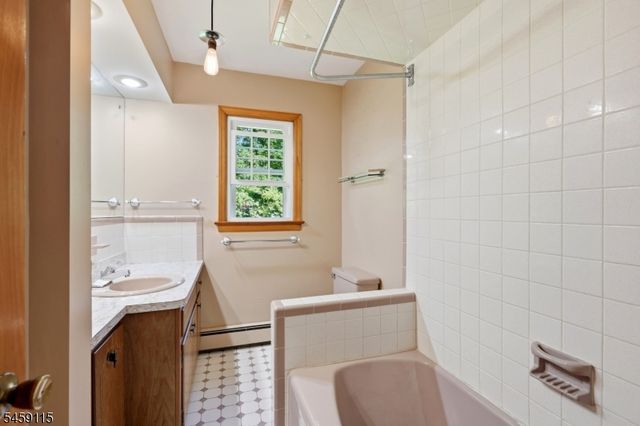 1170 Easton Ave, Franklin Twp., NJ 08873