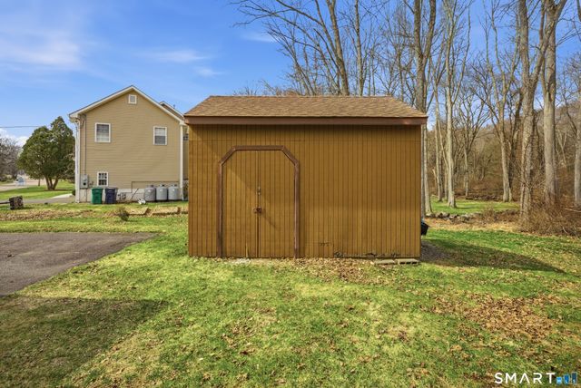 96 Toll House Lane, Fairfield, CT 06825