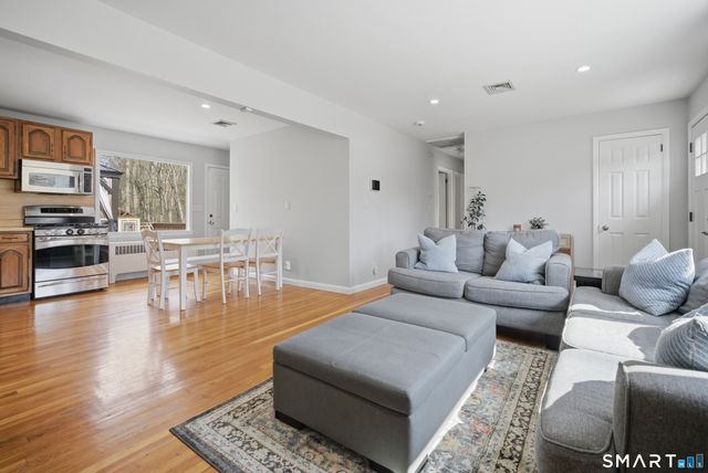 96 Toll House Lane, Fairfield, CT 06825