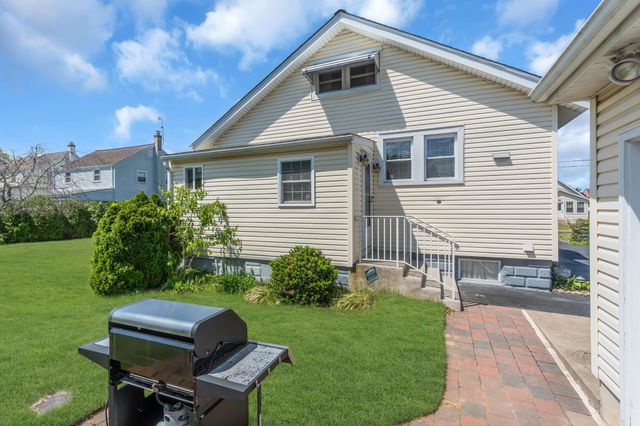 142 REED AVE, Hamilton, NJ 08610