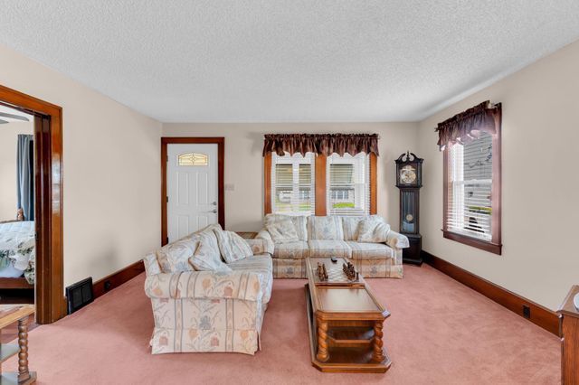 142 REED AVE, Hamilton, NJ 08610