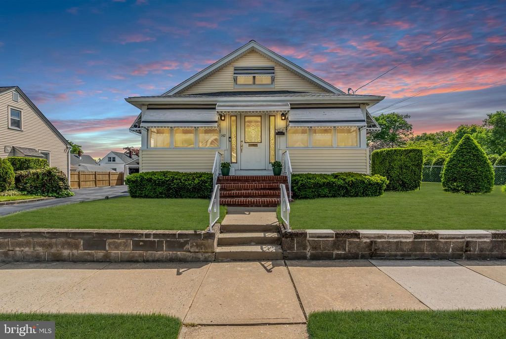 142 REED AVE, Hamilton, NJ 08610
