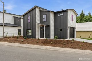 230 Glengate Street, Cathlamet, WA 98612