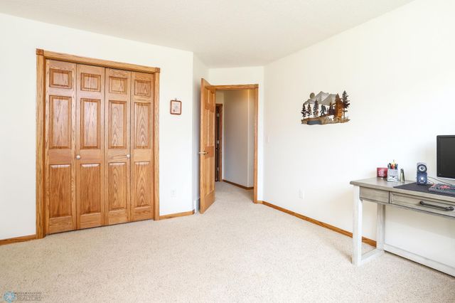 3625 Taylor Street S, Fargo, ND 58104