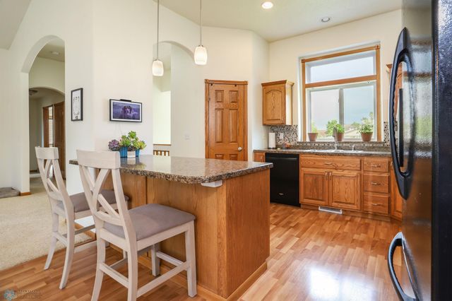 3625 Taylor Street S, Fargo, ND 58104