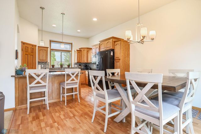 3625 Taylor Street S, Fargo, ND 58104