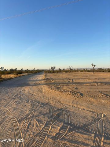 0 E Vic Avenue V4 260 Ste Street, Palmdale, CA 93591
