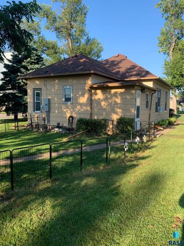 100 S Washington St Street, Humboldt, SD 57035