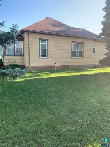 100 S Washington St Street, Humboldt, SD 57035