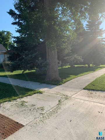 100 S Washington St Street, Humboldt, SD 57035