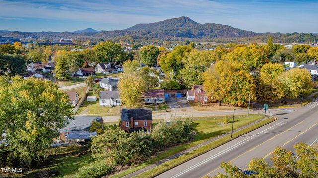 1005 Yadkin Street, Kingsport, TN 37660