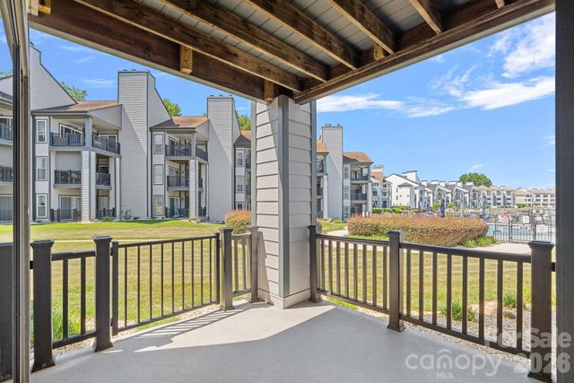 18861 Vineyard Point Lane, Cornelius, NC 28031