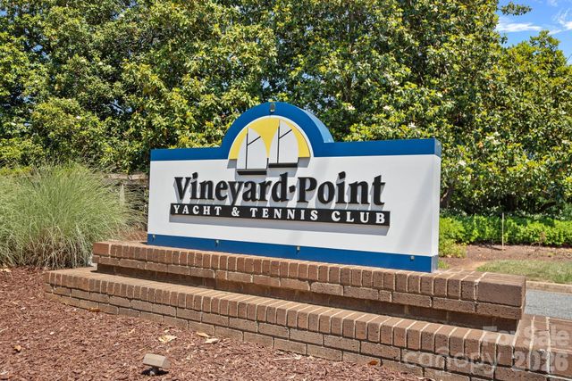 18861 Vineyard Point Lane, Cornelius, NC 28031