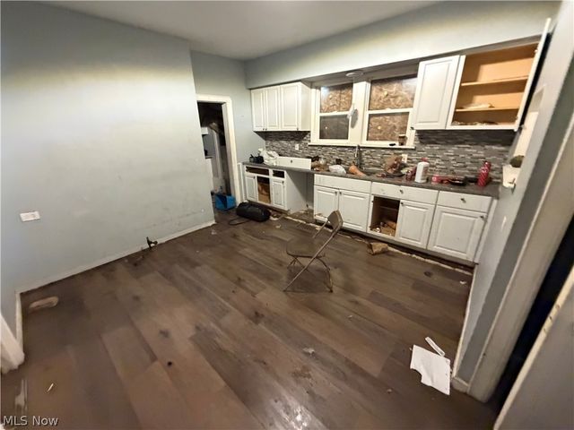 7411 Elton Avenue, Cleveland, OH 44102