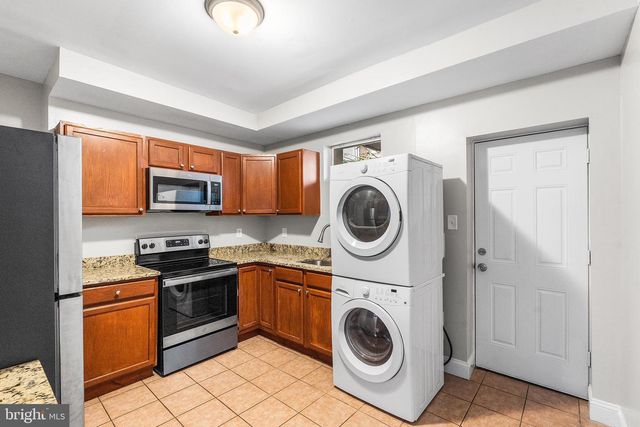 1245 N DOVER ST, Philadelphia, PA 19121