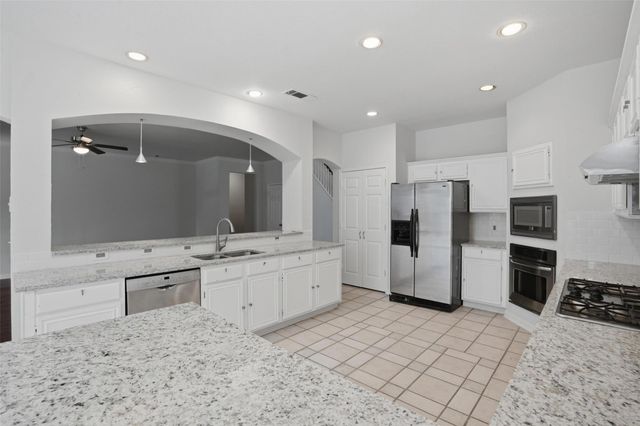 8812 Smokey Drive, Plano, TX 75025