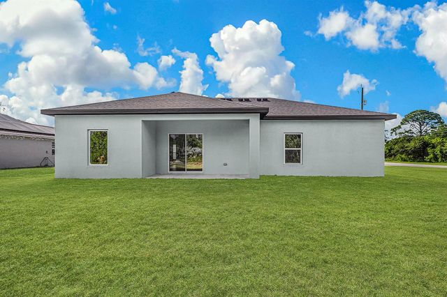 7725 95th Avenue, Vero Beach, FL 32967