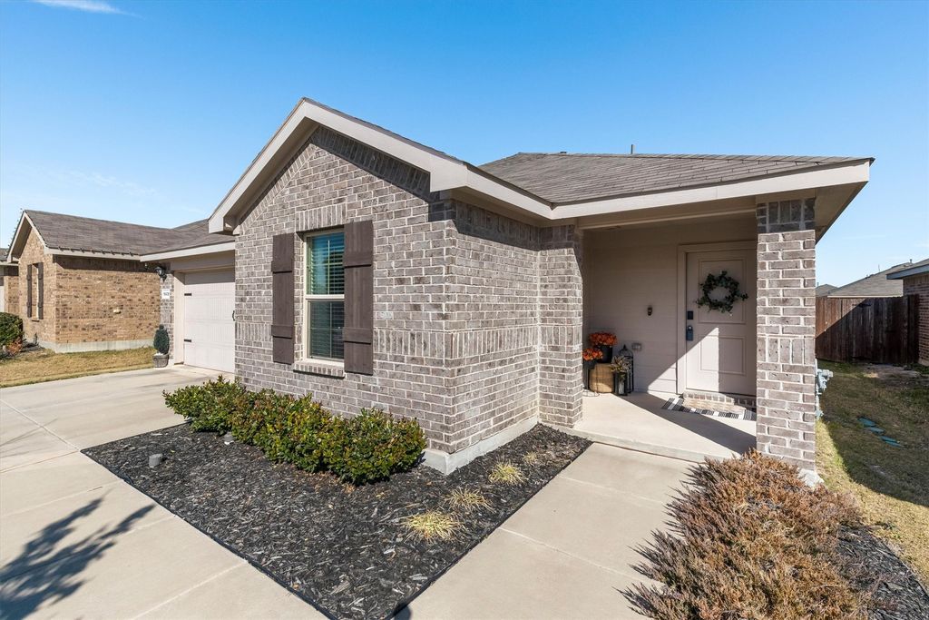 16436 Porterfield Lane, Justin, TX 76247