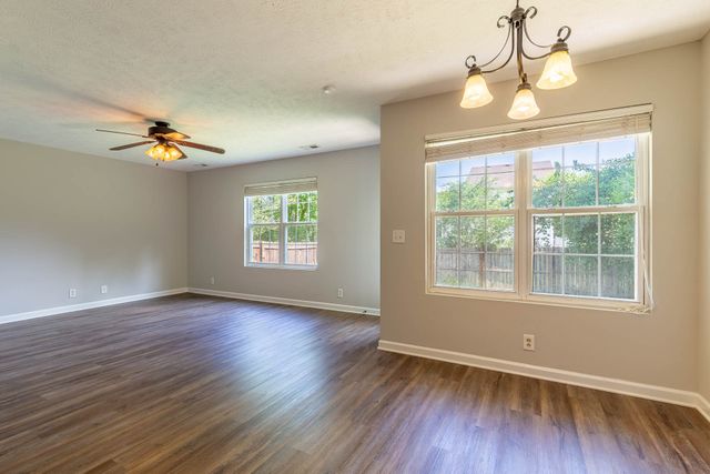 5078 Cornelius Dr, Murfreesboro, TN 37129