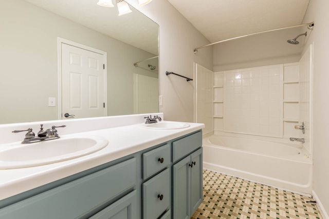 5078 Cornelius Dr, Murfreesboro, TN 37129