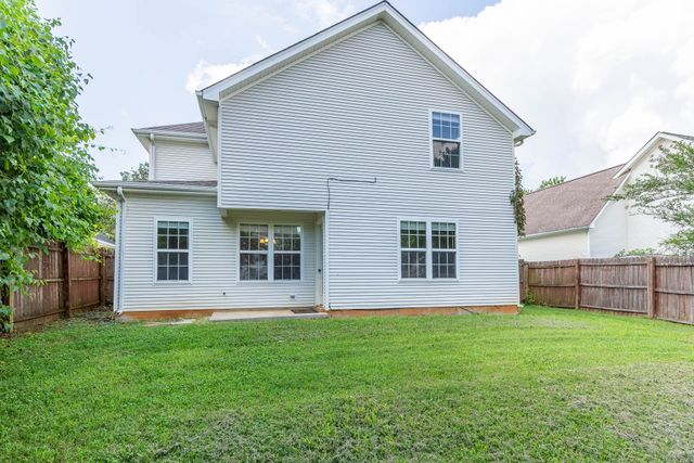 5078 Cornelius Dr, Murfreesboro, TN 37129