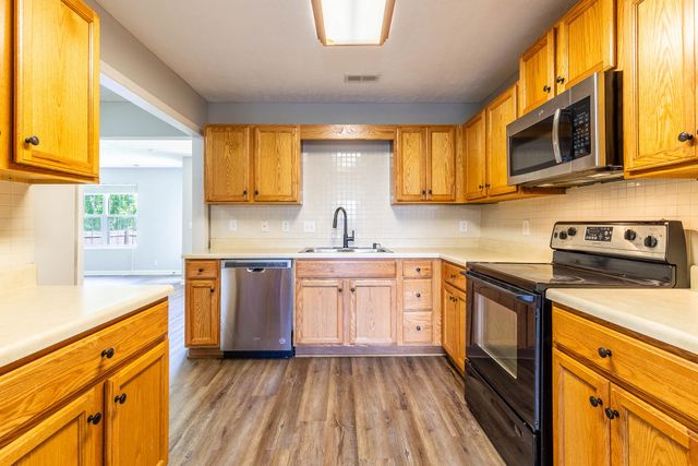 5078 Cornelius Dr, Murfreesboro, TN 37129