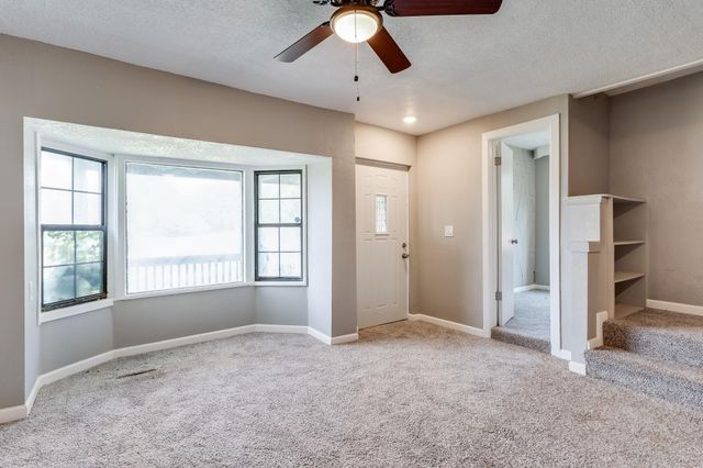 203 W Bridge St, Mulvane, KS 67110