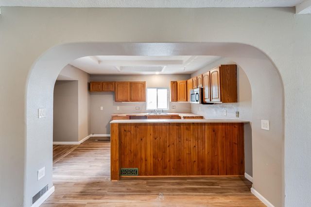 203 W Bridge St, Mulvane, KS 67110