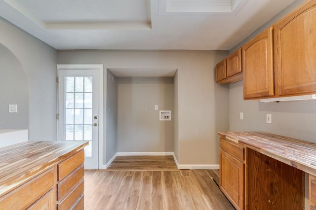 203 W Bridge St, Mulvane, KS 67110