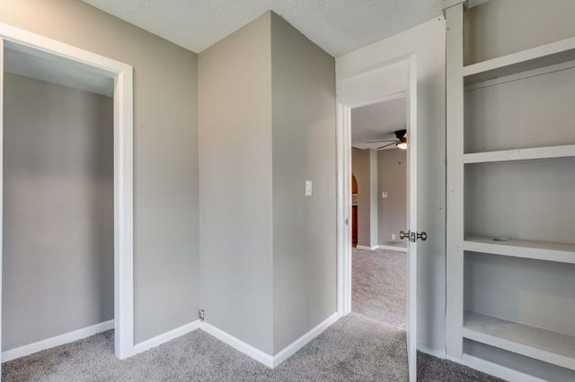 203 W Bridge St, Mulvane, KS 67110