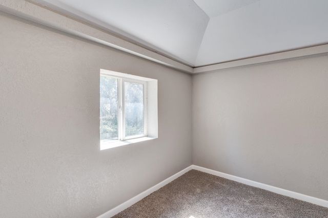 203 W Bridge St, Mulvane, KS 67110