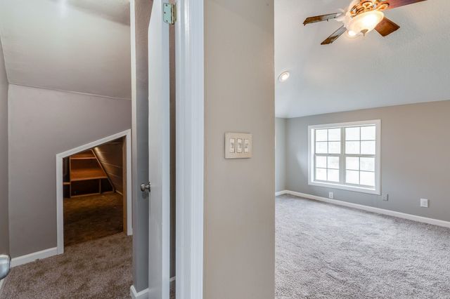 203 W Bridge St, Mulvane, KS 67110