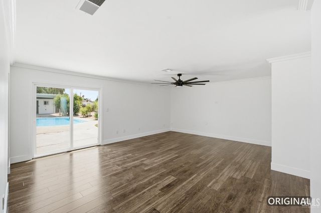 10609 Cave Avenue, Bakersfield, CA 93312